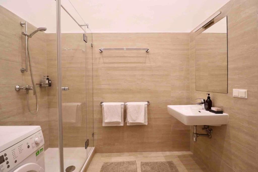 维也纳Center Apt In Best Area Near Park & Danube 20'To Airport公寓 外观 照片